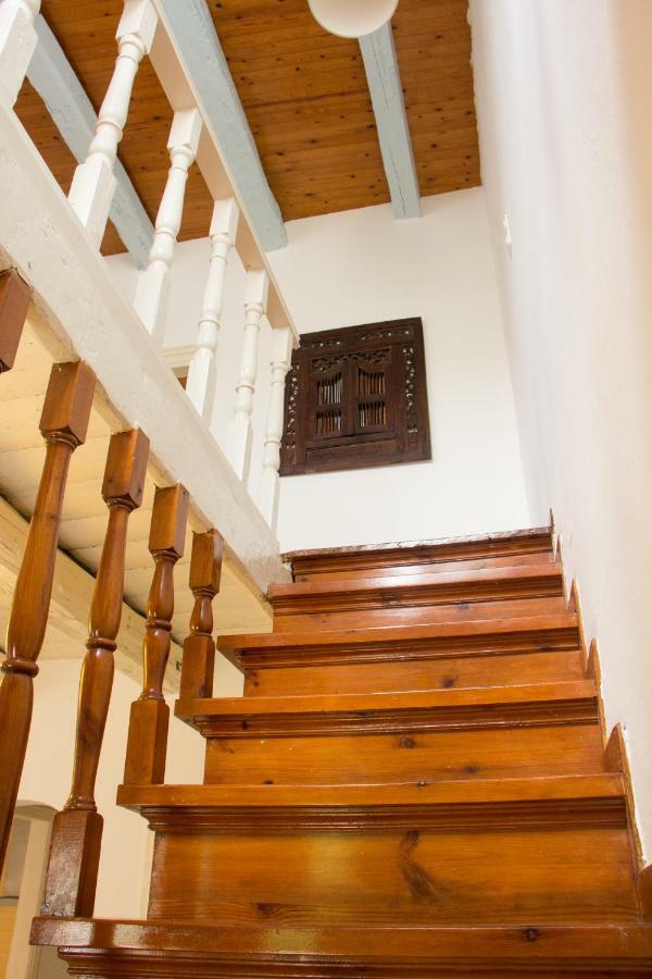 Central House Agrafoi Zewnętrze zdjęcie